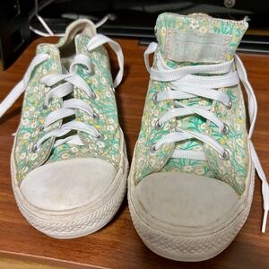 Floral Converse